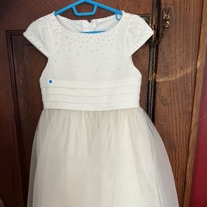 David's Bridal Children's Flower Girl Dress Ivory